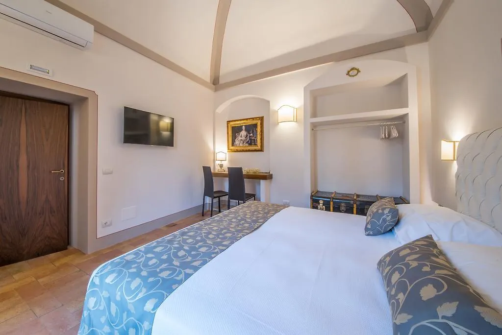 Suite Assisi 0*,